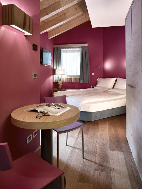 Color Home Suite Apartments Predazzo Quarto foto